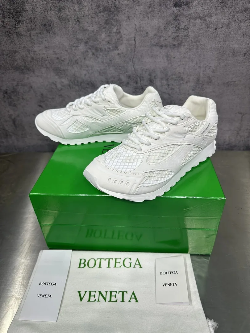 Bottega Veneta Orbit Pink Sneakers — Photo 6