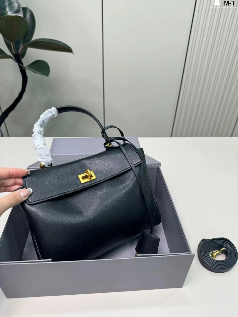 Balenciaga Leather Tote Bag — Photo 12