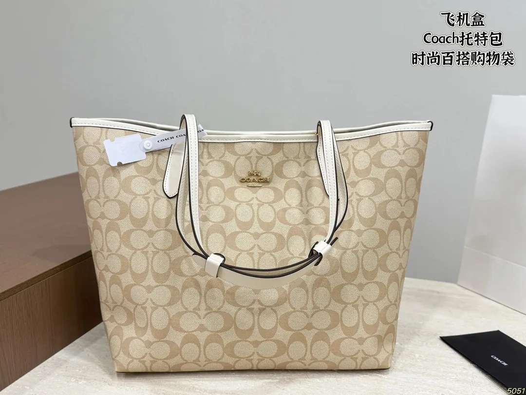 Coach Tote Shopping Bag — photo 2