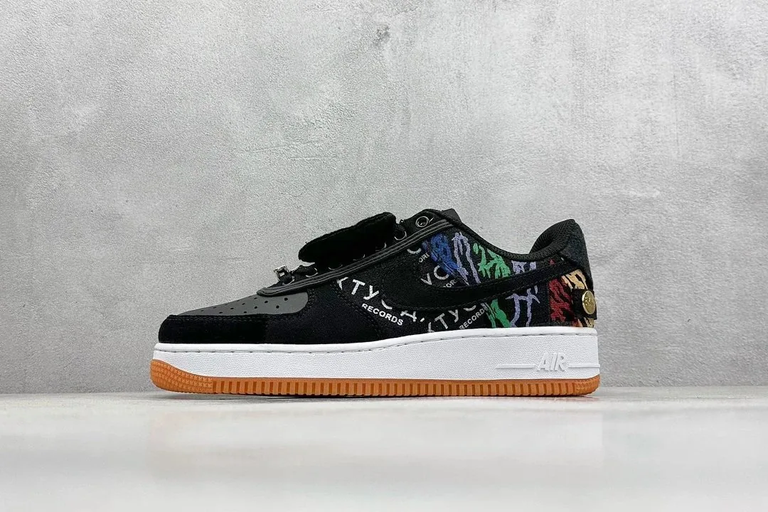 Travis Scott X Air Jordan 1 Cactus Jack Yellow — photo 12