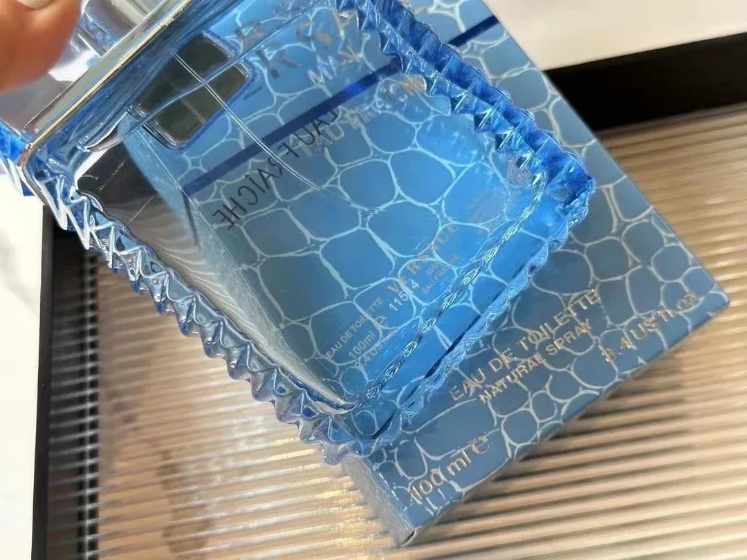 Versace Women's Perfume — Photo 5