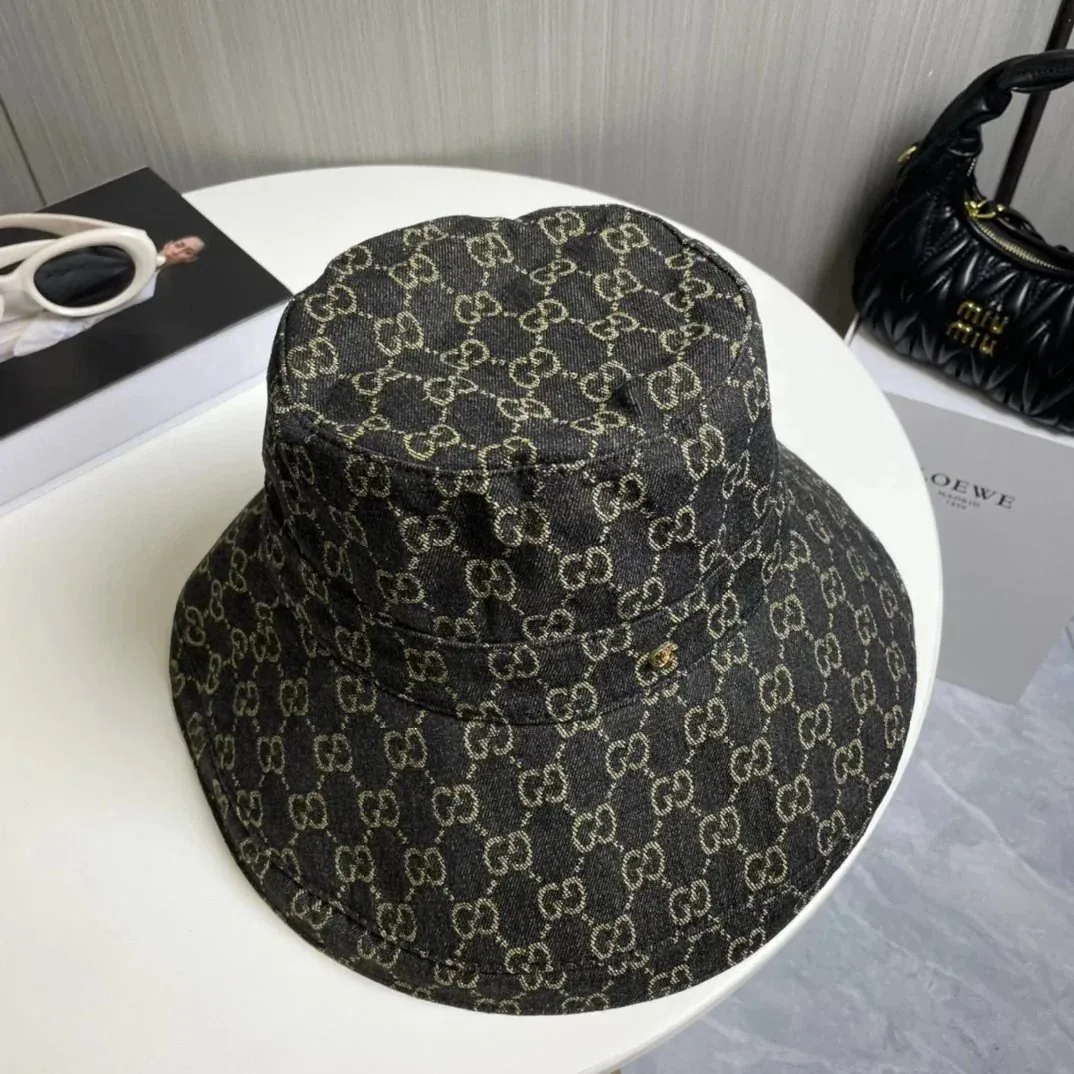 Bucket Hat — QC