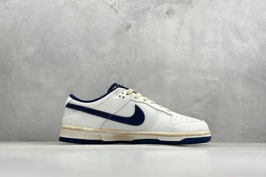 Nike Dunk Low Stranger Things Top Sneakers — photo 2