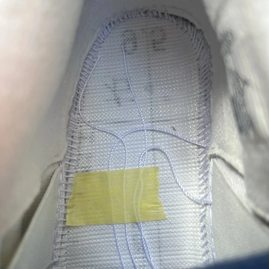 Air Jordan 4 Navy Sneakers — Photo 13