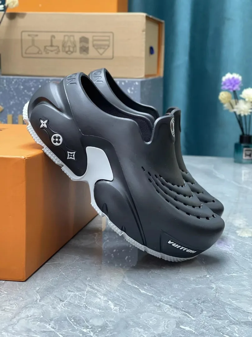Shark Clog Slides — photo 9