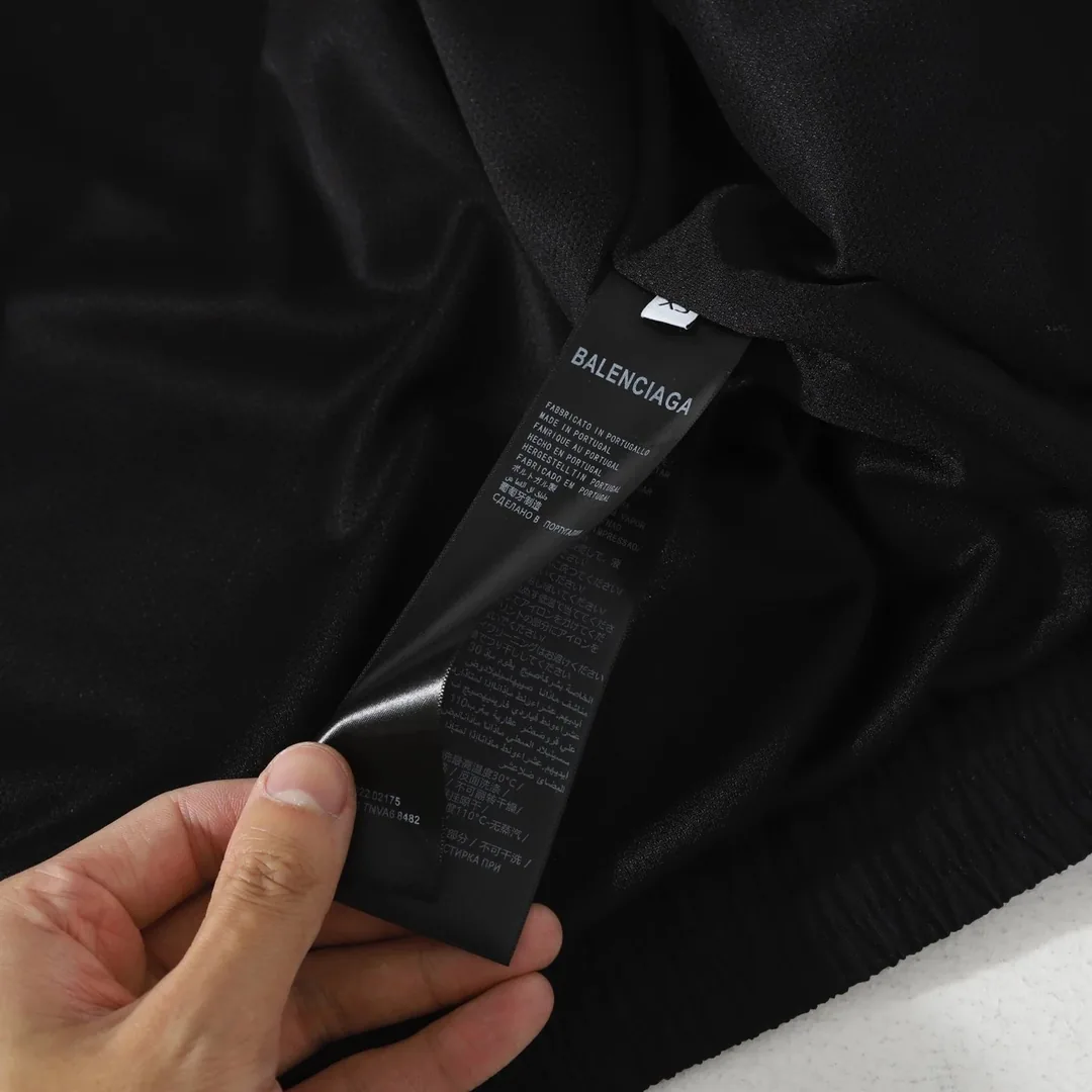 Jacket And Tee Set — Photo 14