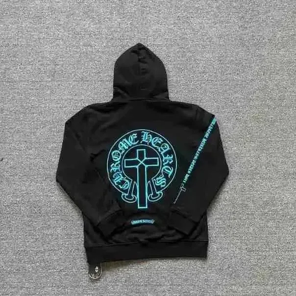 High Street Hoodie — Photo 10