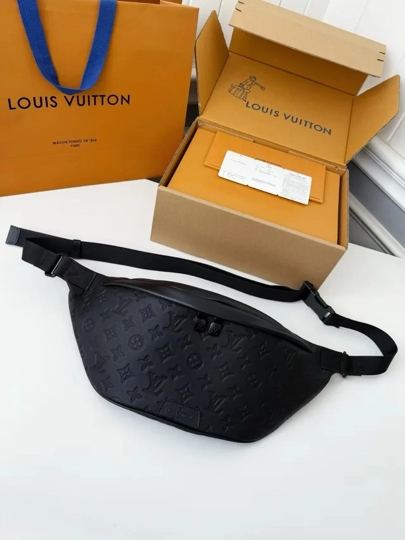 Louis Vuitton Discovery Rush Belt Bag — Zdjęcie 15