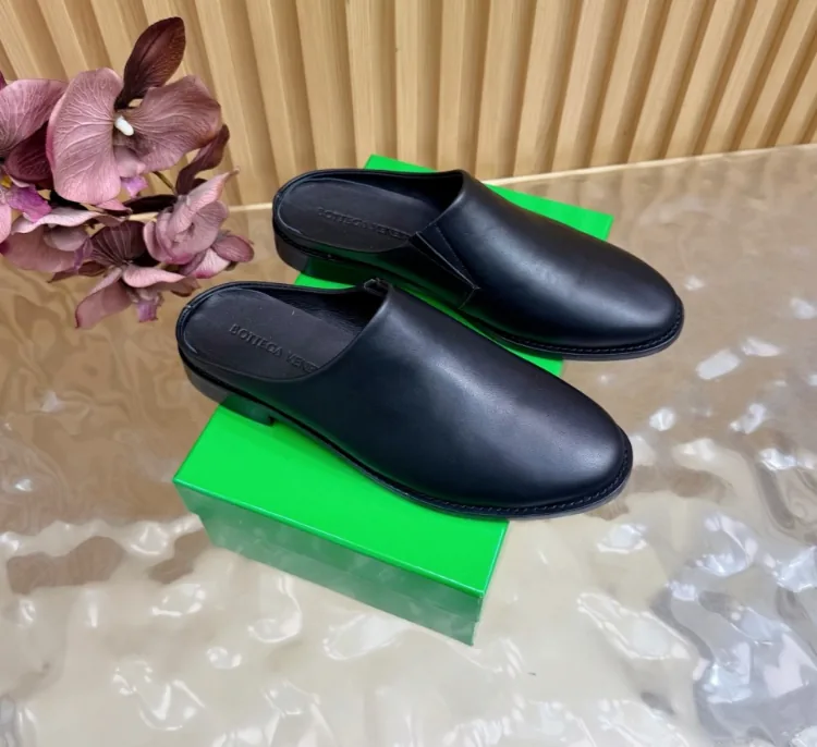 Bottega Veneta Loafers — Photo 9