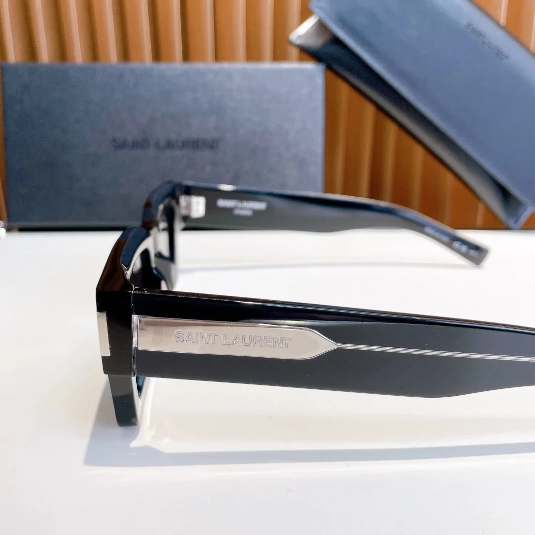 Saint Laurent SL 572 Sunglasses — photo 7