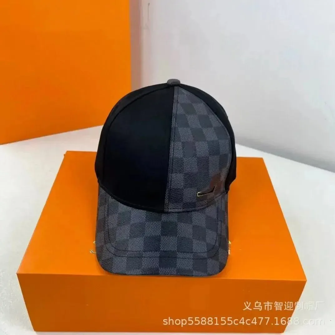 Bucket Hat — Photo 6