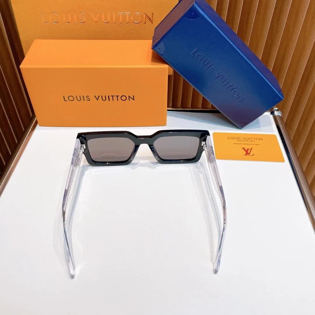 Runway Sunglasses — QC