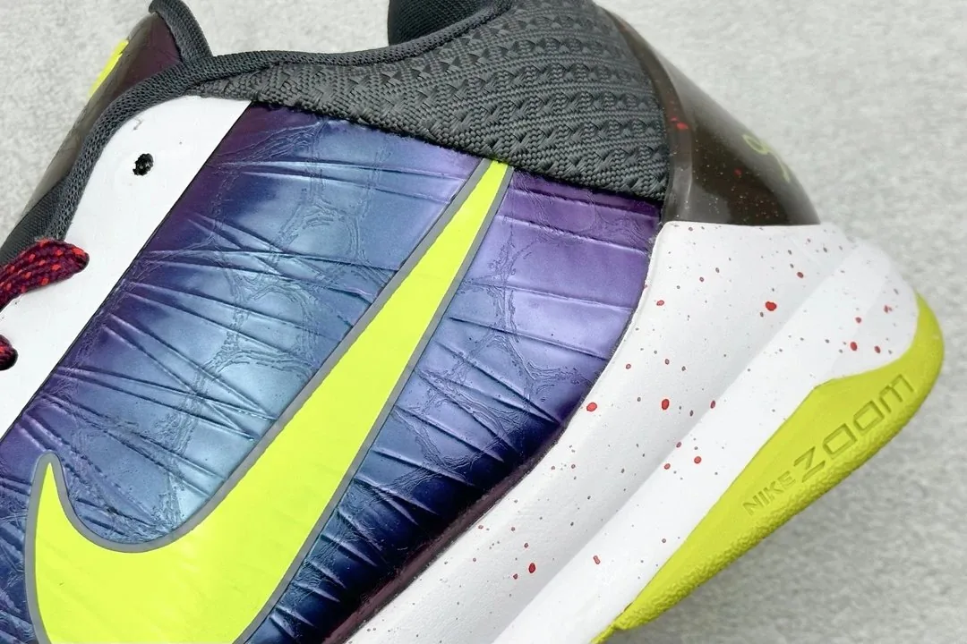 Nike Kobe 5 Basketball Shoes — Photo 14