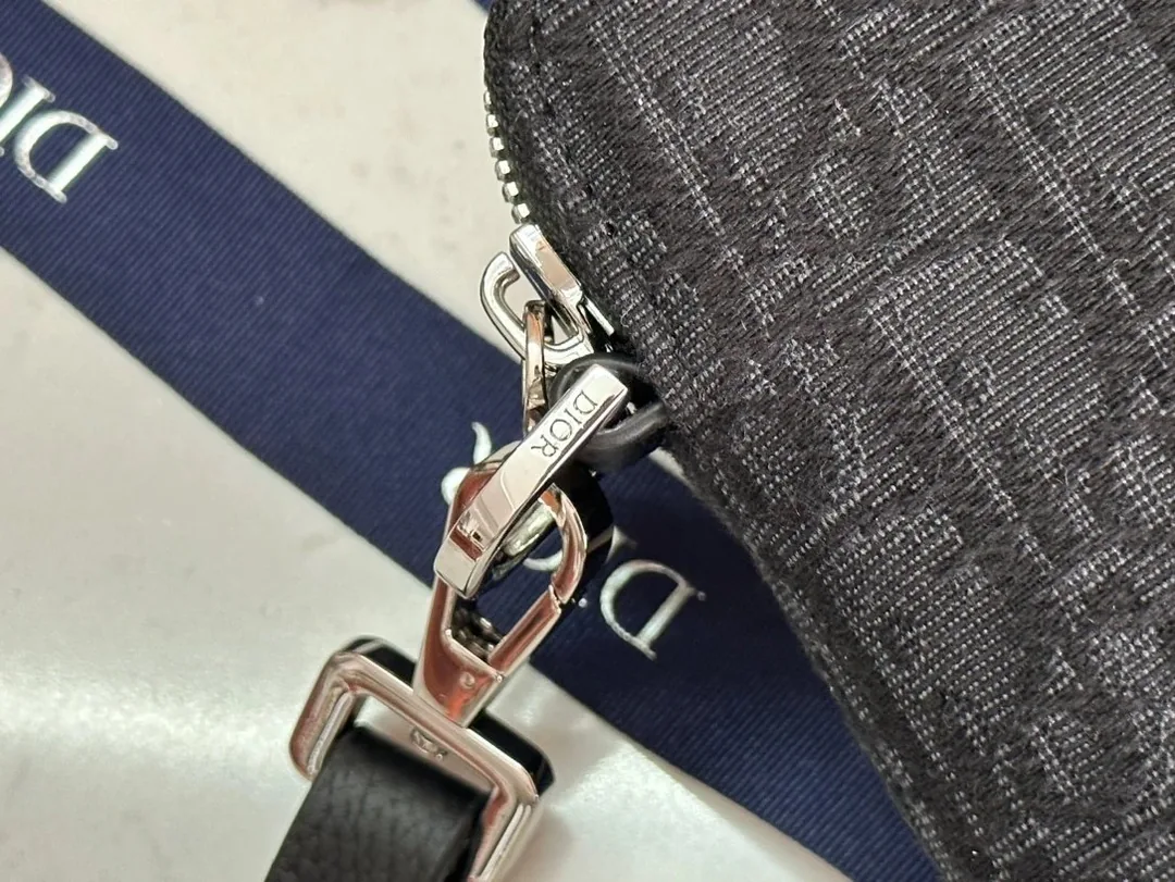Dior Leather Clutch Bag — photo 8
