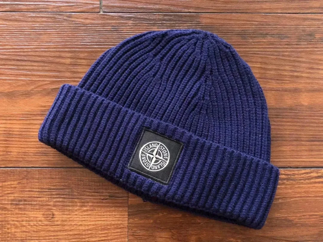 Stone Island Compass Badge Bucket Hat — QC