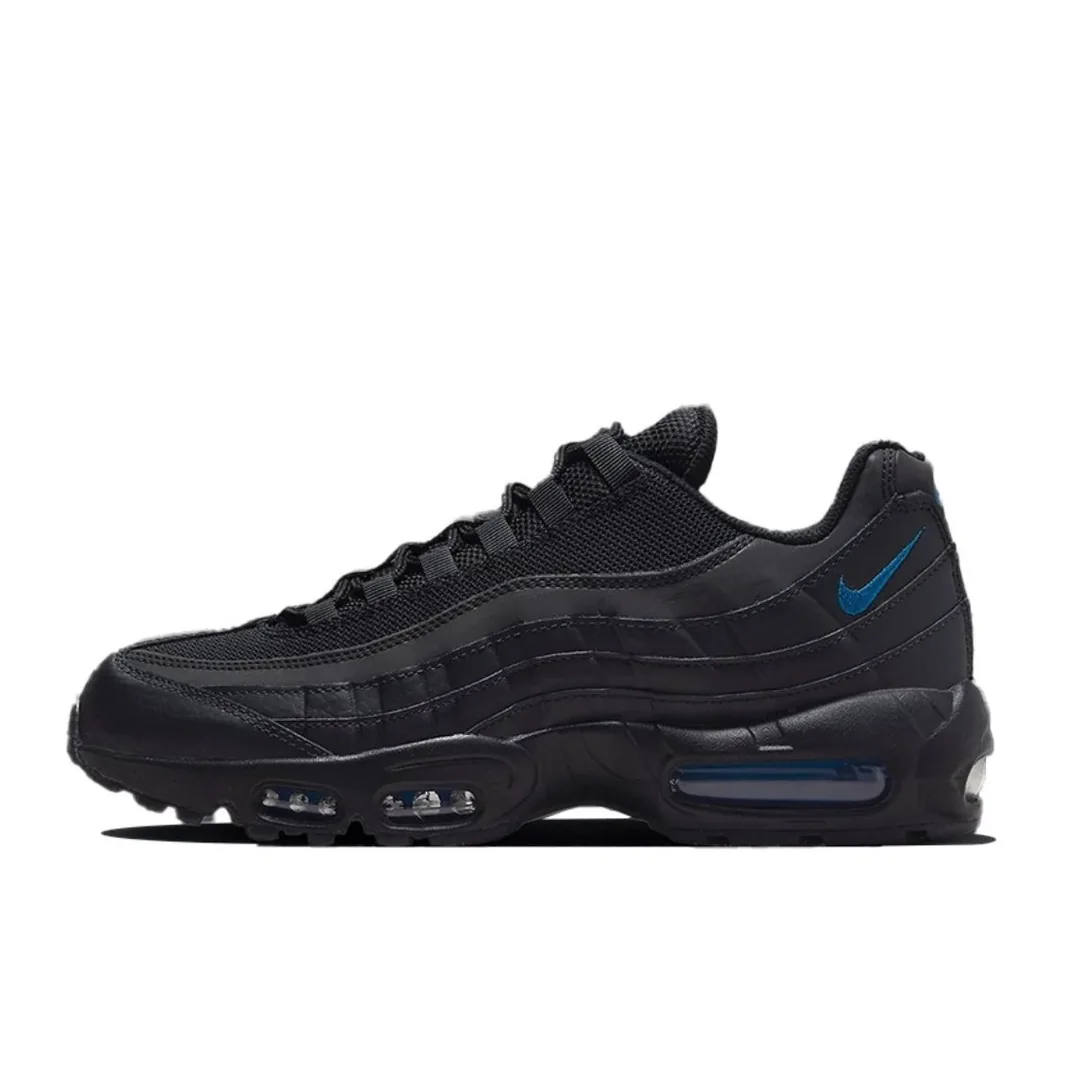 White Nike Air Max 95 — QC