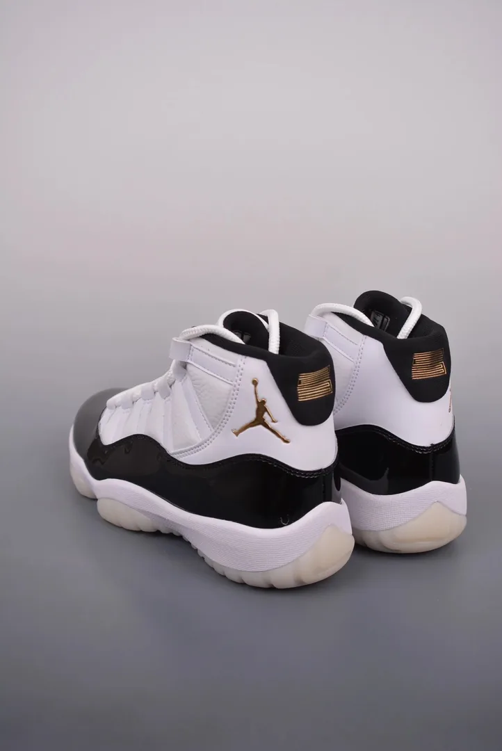 Air Jordan 11 Defining Moments — Photo 14