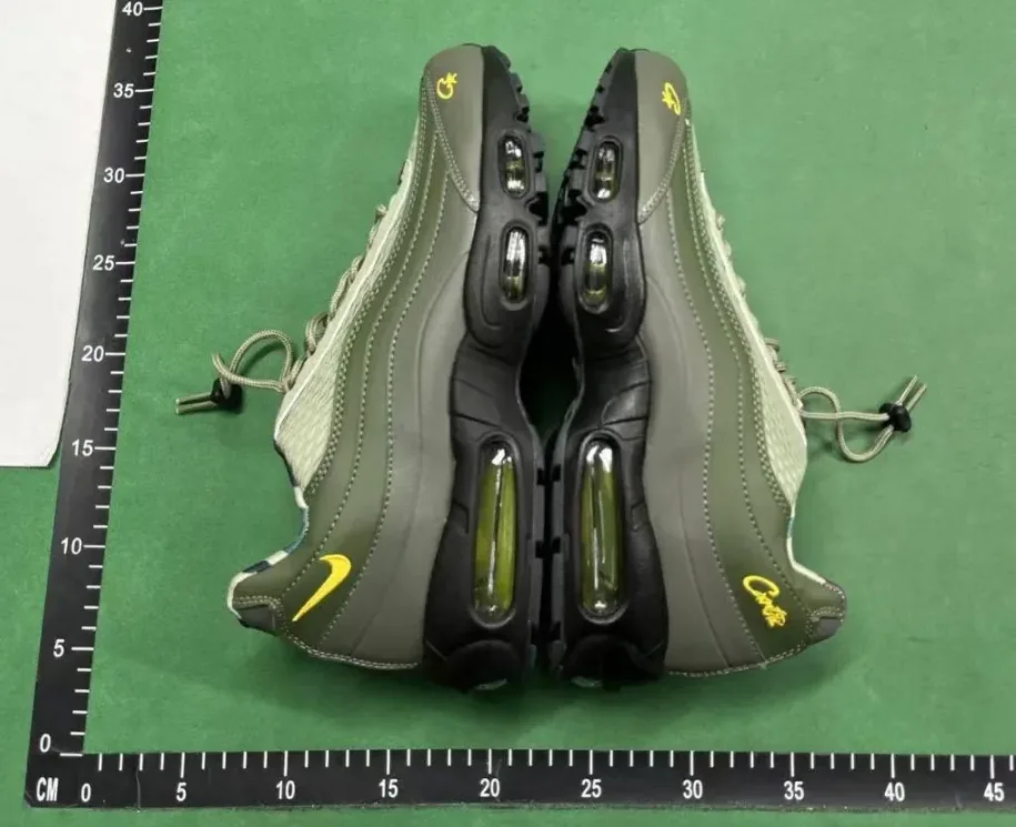 Nike Air Max 95 SP — Photo 13