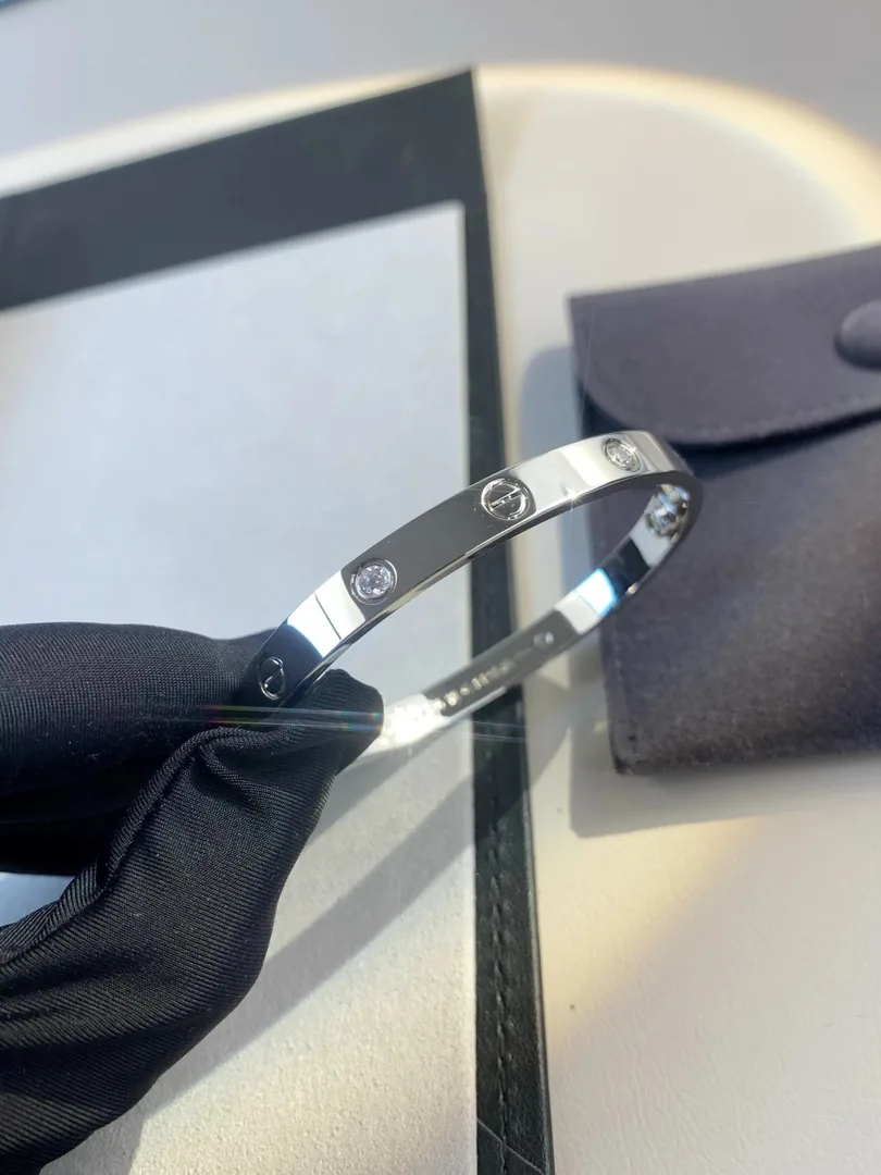 Cartier Love Bracelet — photo 6