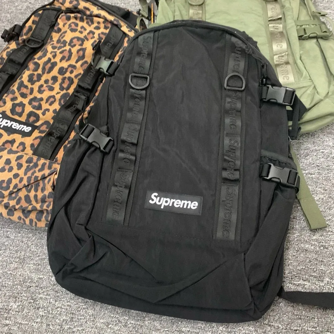 Supreme Large Backpack — Photo 12