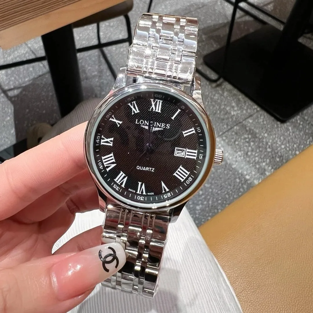 Classic Series Watch — Photo 4