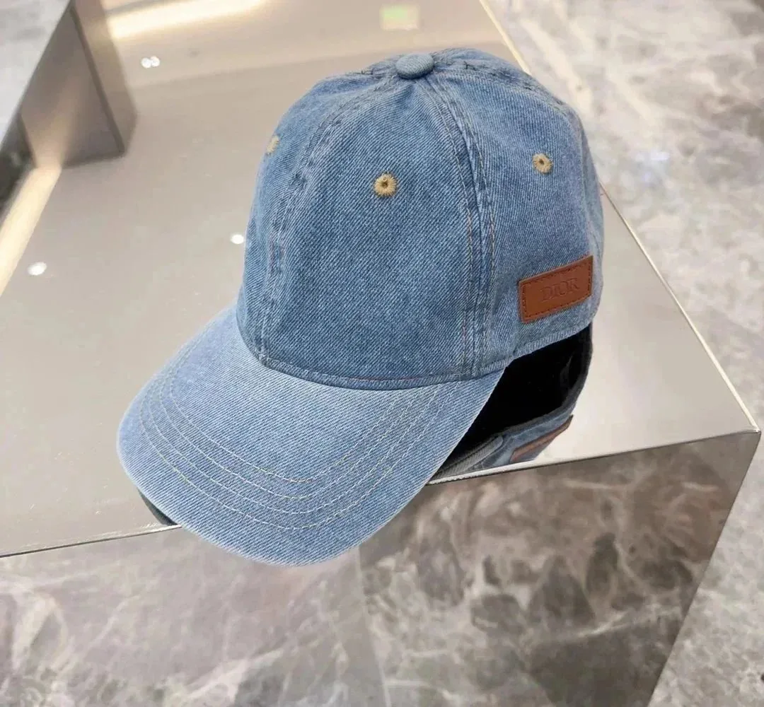 Accessory — Photo 3