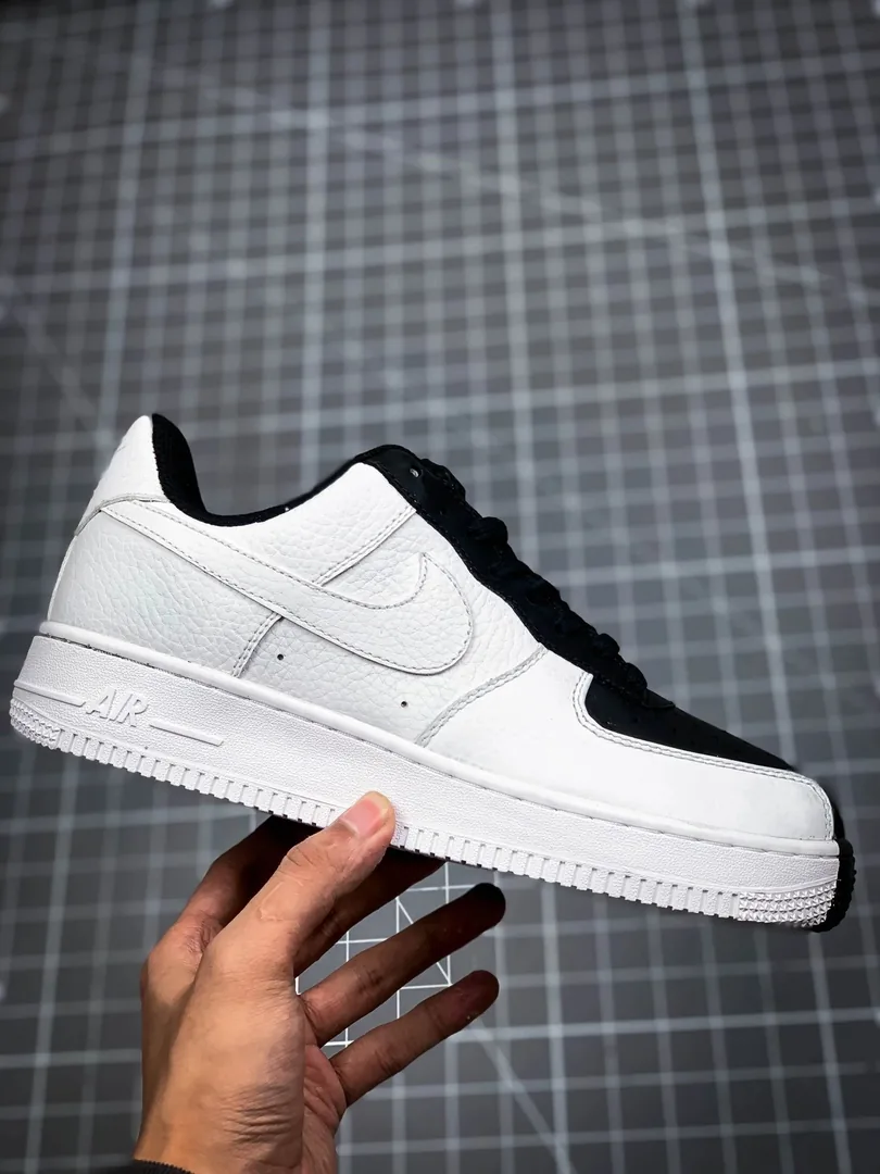Air Jordan 1 Low Yin-Yang — photo 4