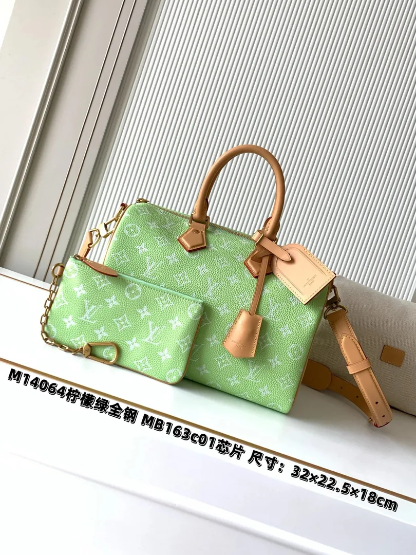 Louis Vuitton Speedy Bandouliere 30 Bag — Photo 13