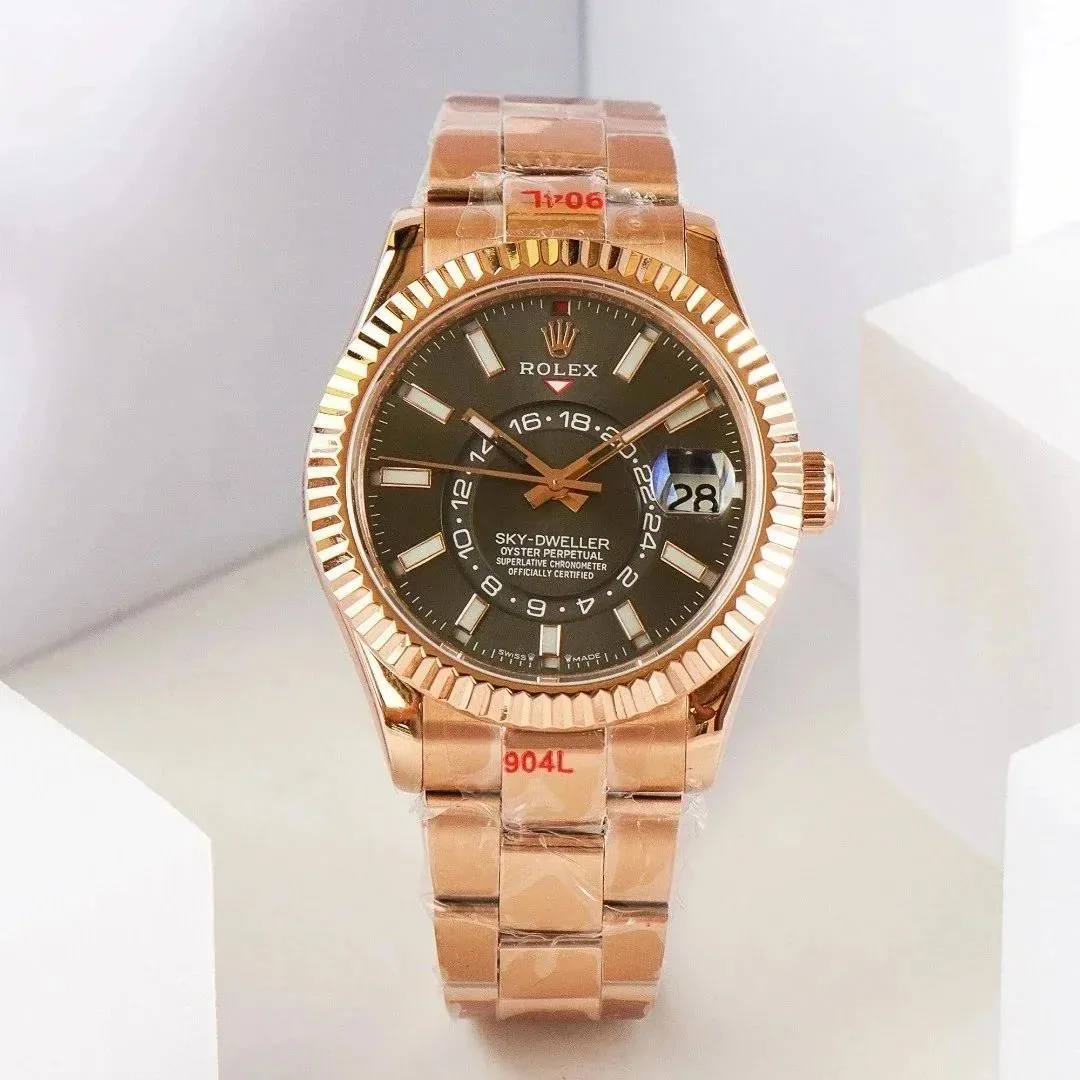 Rolex Watch — Photo 9