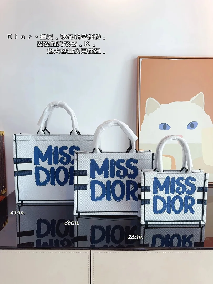 Dior Leather Tote Bag — photo 3