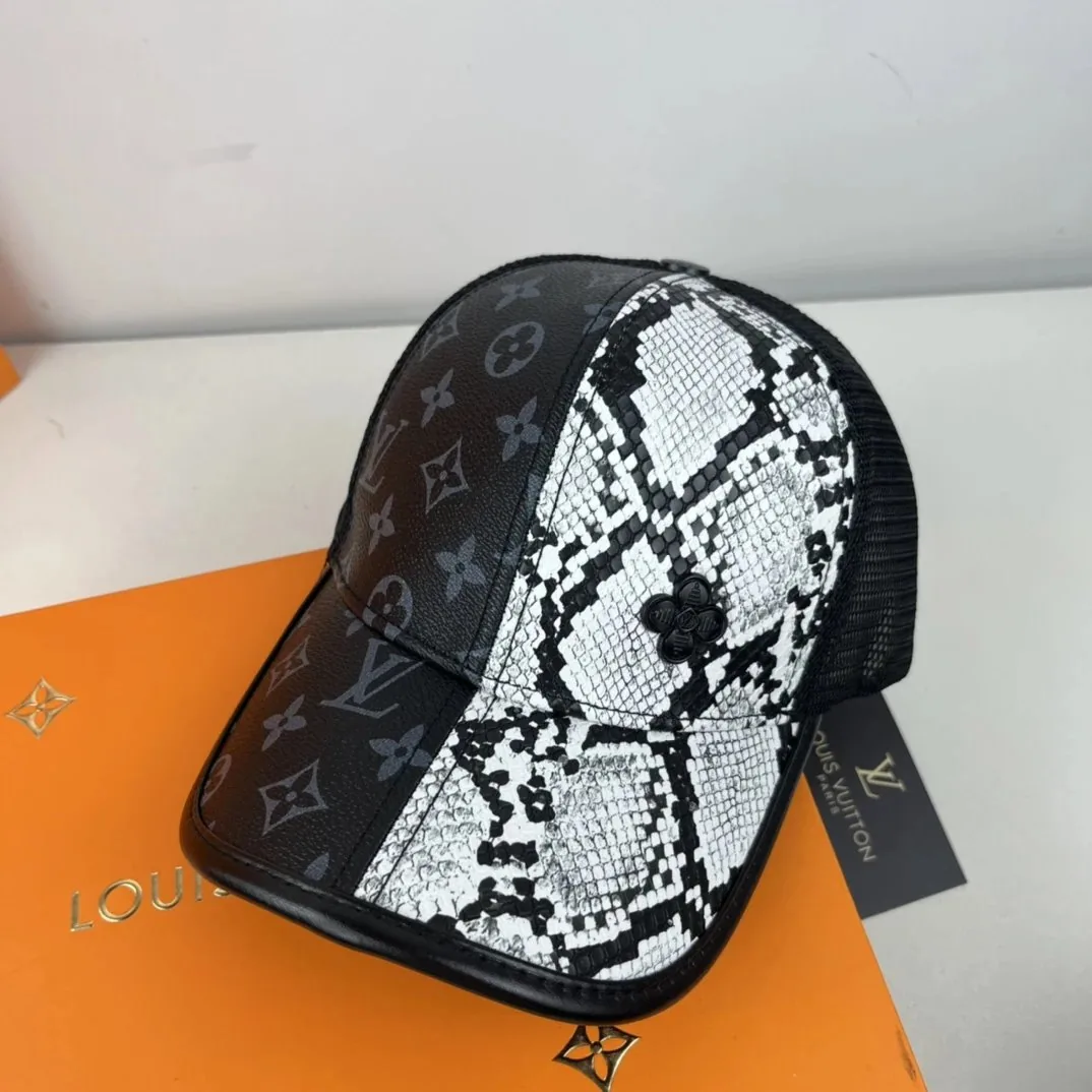 Louis Vuitton Monogram Baseball Cap Collection — Photo 13