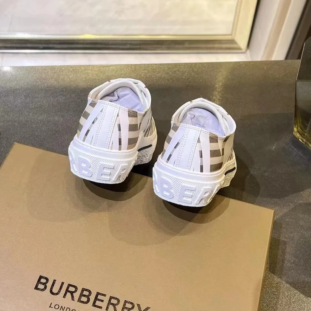 Burberry White Plain Low-Top Sneakers — Photo 12