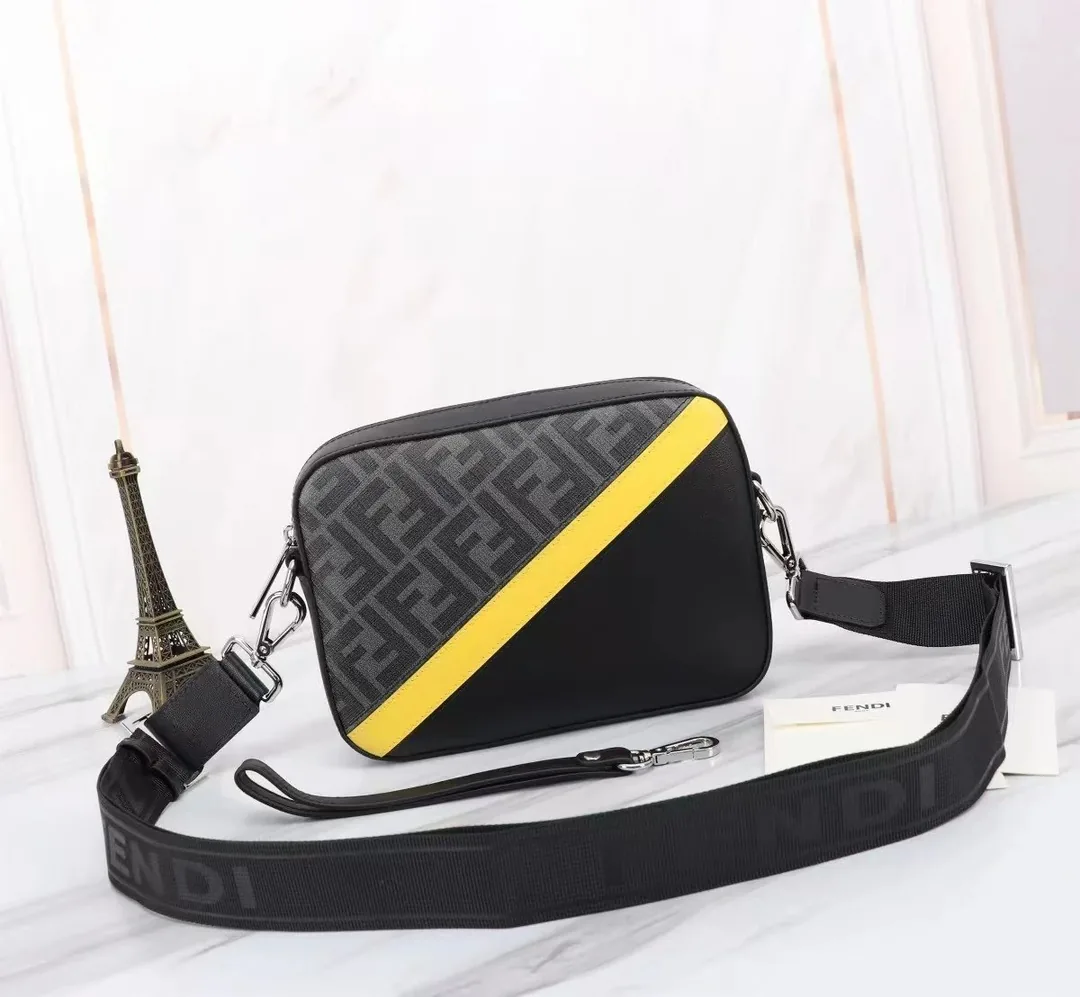 Fendi Leather Handbag — photo 11