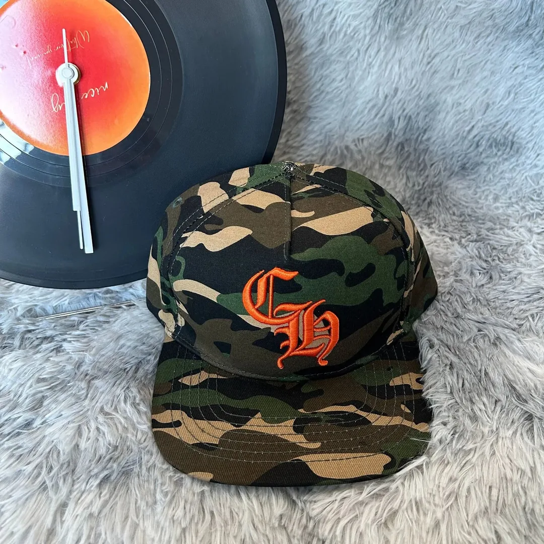 Embroidered Print Baseball Cap — Photo 9