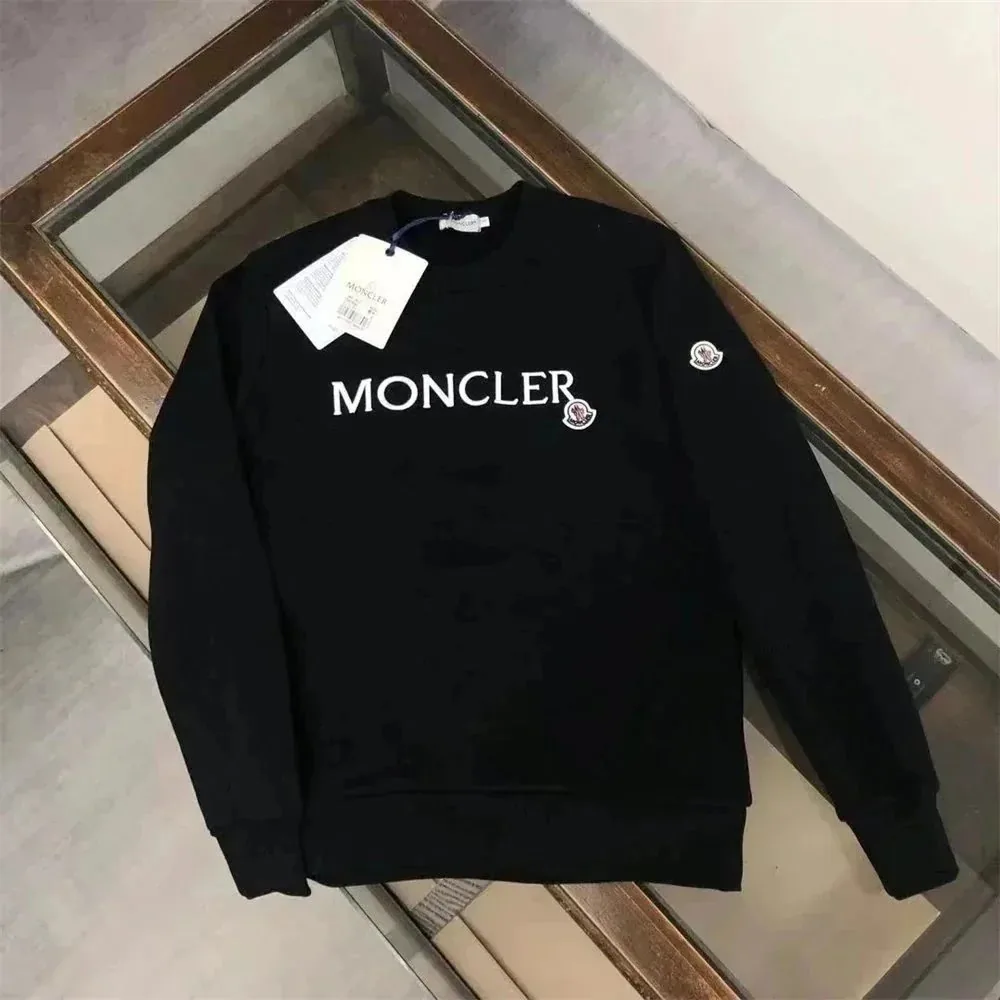 Streetwear Sweatshirt — Photo 12