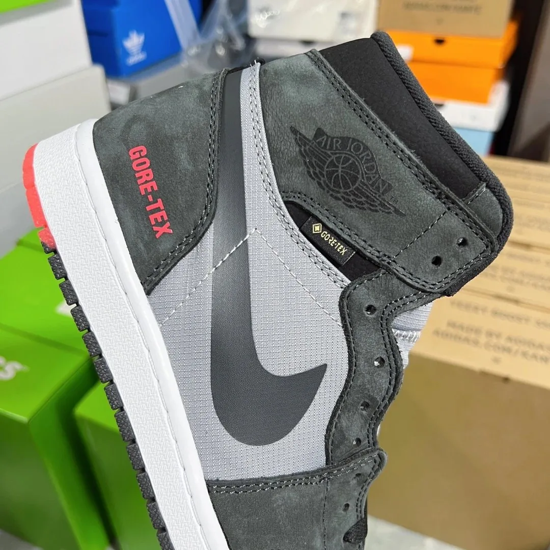 Air Jordan 1 High Gore-Tex — Photo 8