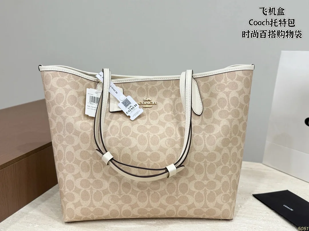 Coach Tote Shopping Bag — photo 7