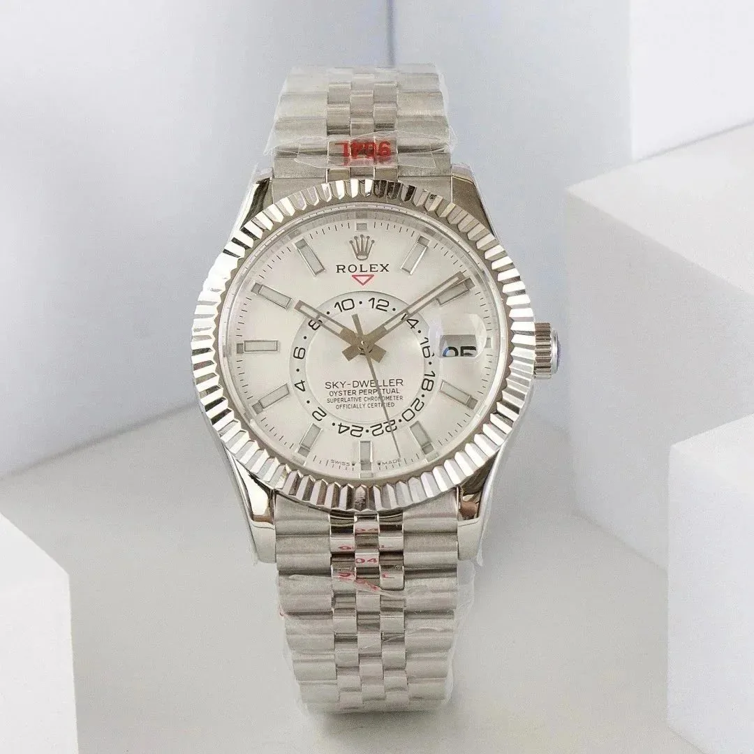 Rolex Watch — Photo 7