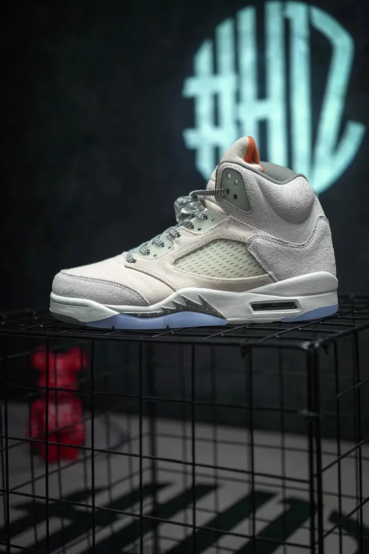 Air Jordan 5 Craft Grey