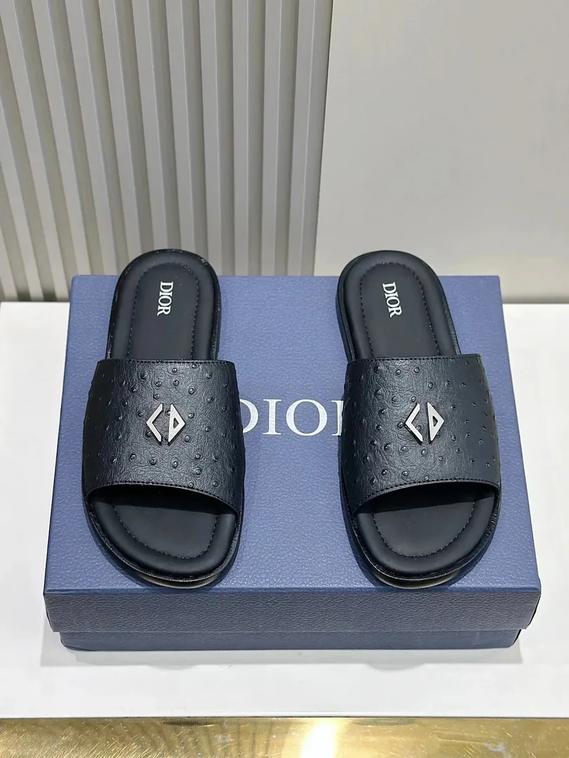 Dior Oblique Logo Slide Sandals Collection — Photo 6