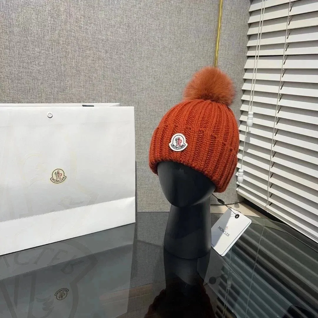 Moncler Logo Patch Pom Pom Beanie — Photo 15