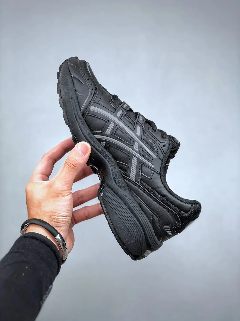 Asics Tiger Gel-1090 Retro Sneakers — Photo 11
