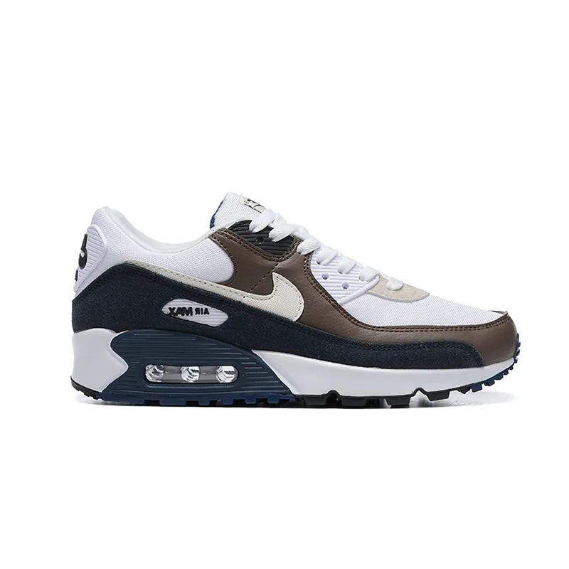 Nike Air Max 90 Running Shoes — Photo 4