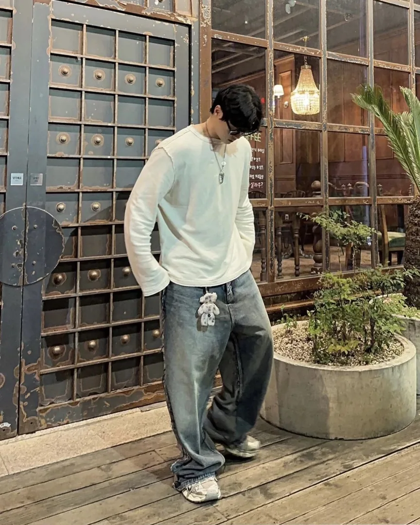 Blue Grey Paneled Baggy Jeans — Photo 5