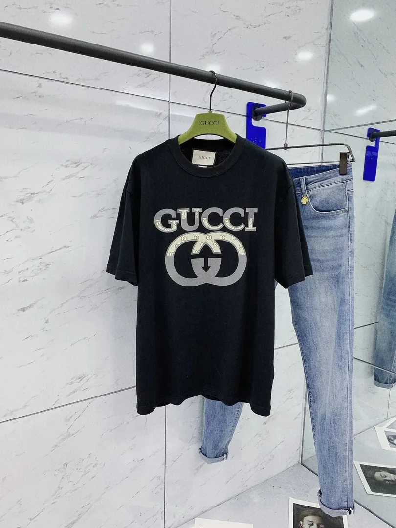Short-Sleeve Tee — Photo 7