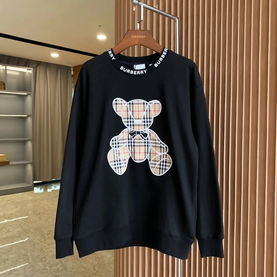 Burberry Sweatshirt Collection — Photo 2