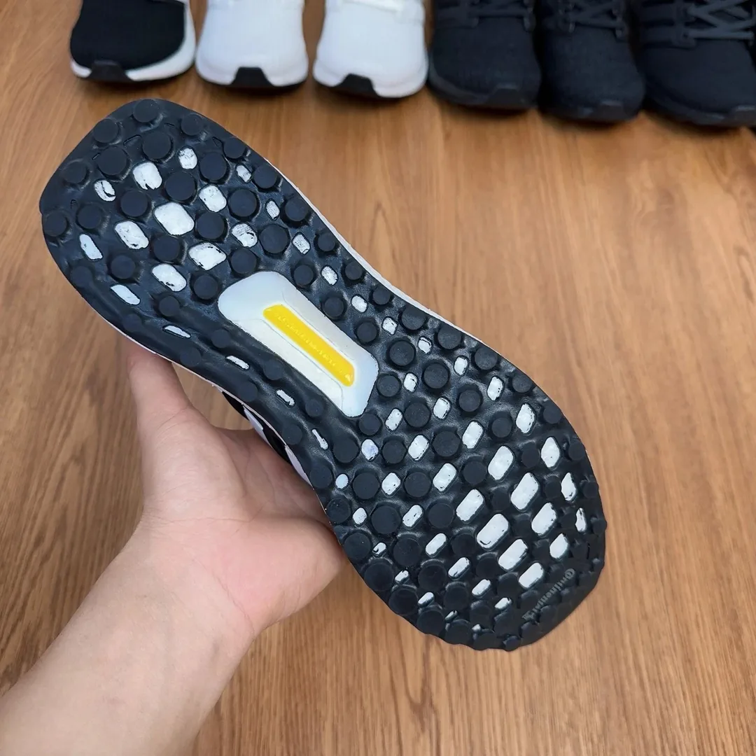Adidas Ultra Boost 4.0 — Photo 7