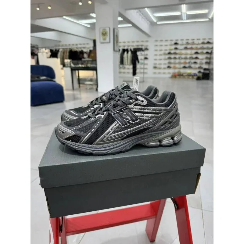 New Balance 1906R Runners — Photo 10