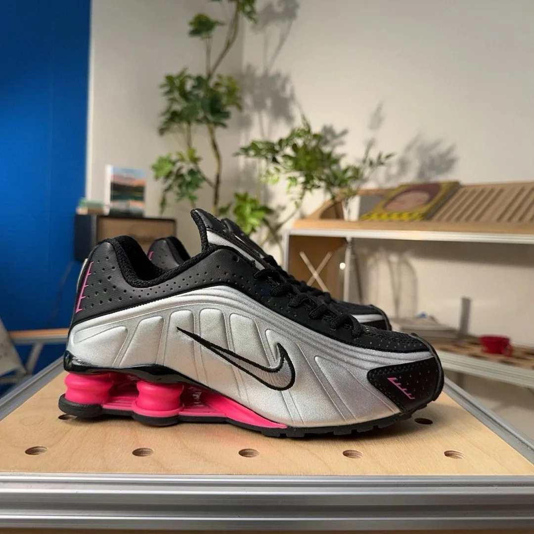 Nike Shox R4 Blue Runners — photo 5