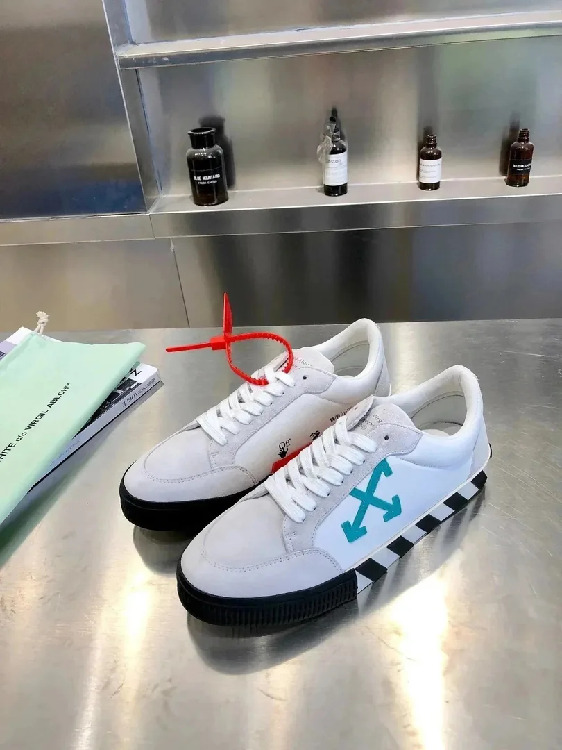 Off-White Vulc Low Skate Shoes — Photo 11
